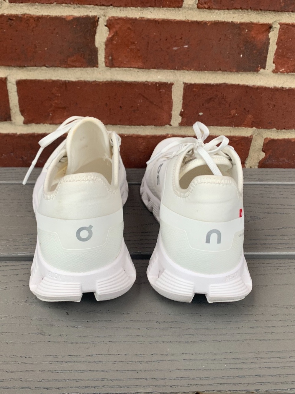 On Running Cloud X Sneakers - Picture 3 of 11
